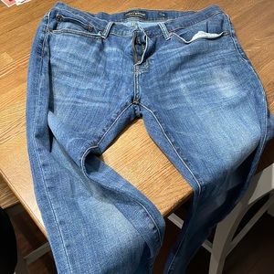 Lucky brand skinny jeans 1-2 years old. Good condition